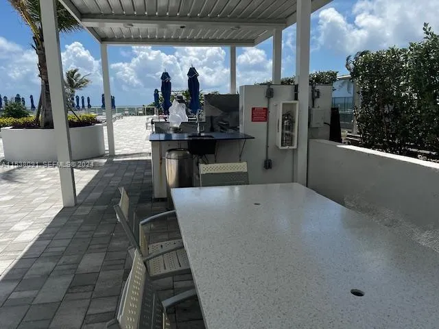 1904 S Ocean Dr #205 Hallandale Beach, FL 33009