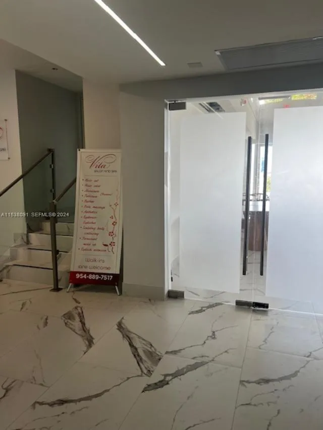 1904 S Ocean Dr #205 Hallandale Beach, FL 33009