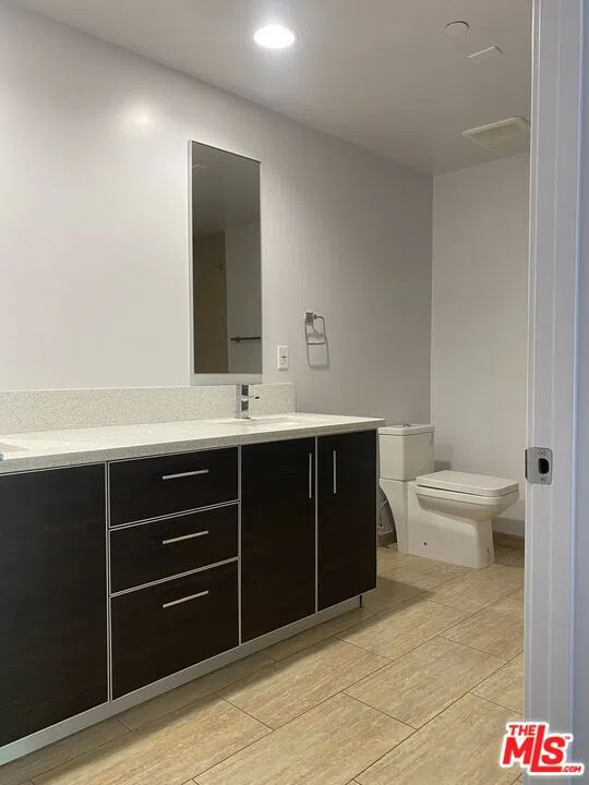 1968 Lake Avenue #201 Altadena, CA 91001
