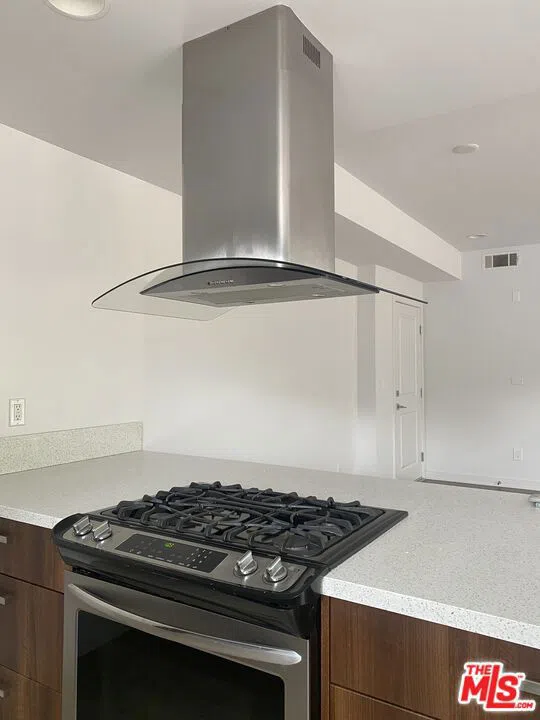 1968 Lake Avenue #201 Altadena, CA 91001