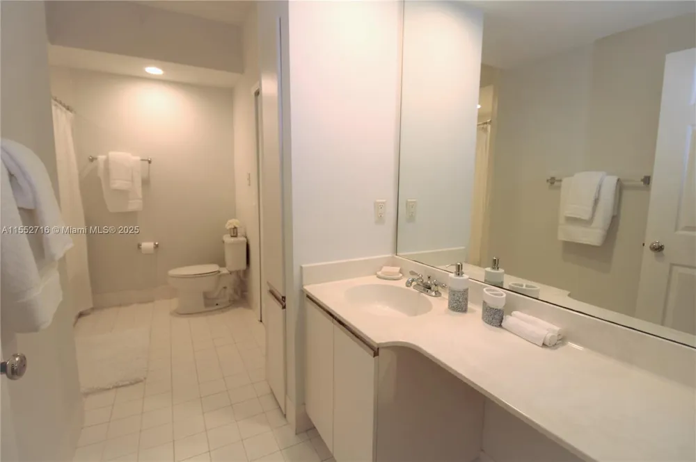 3255 NE 184th St #12311 Aventura, FL 33160