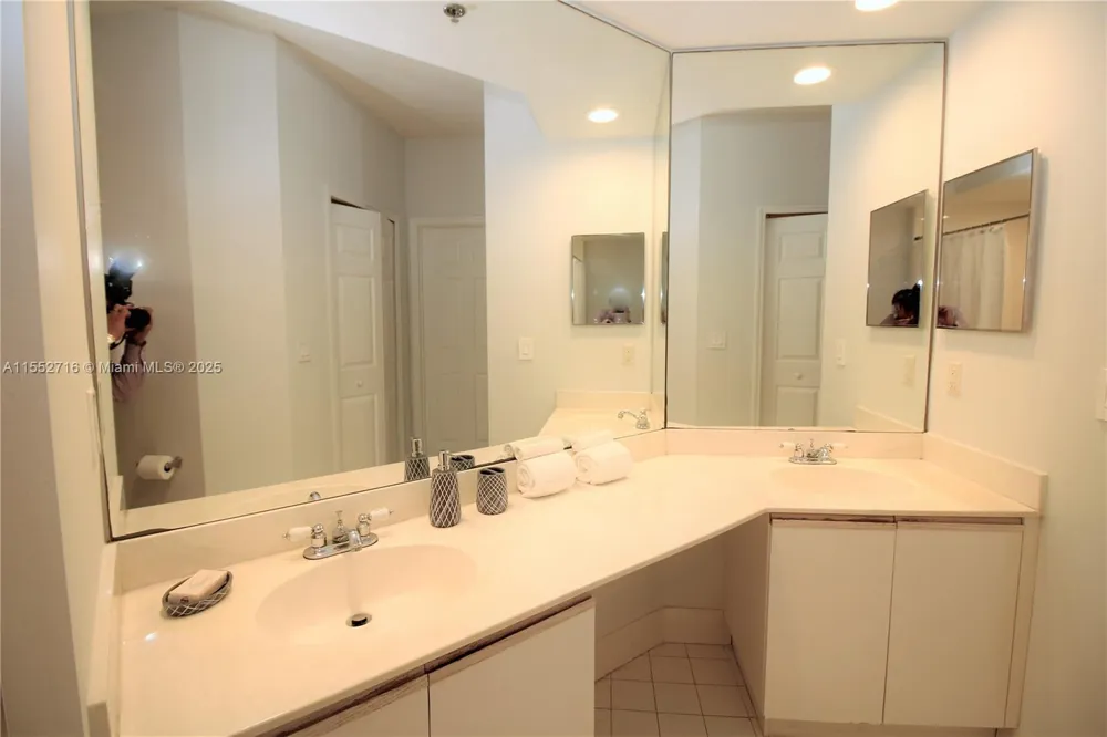 3255 NE 184th St #12311 Aventura, FL 33160