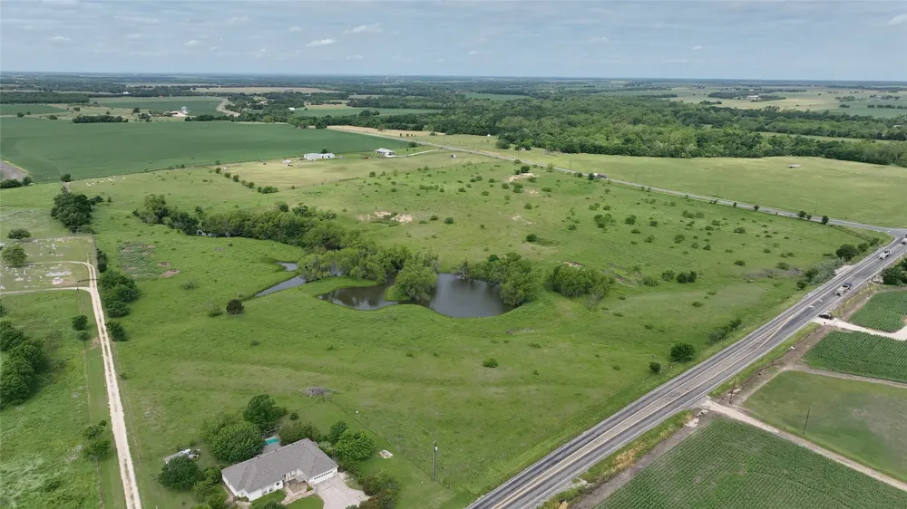 253 Fm 1331 Thorndale, TX 76577