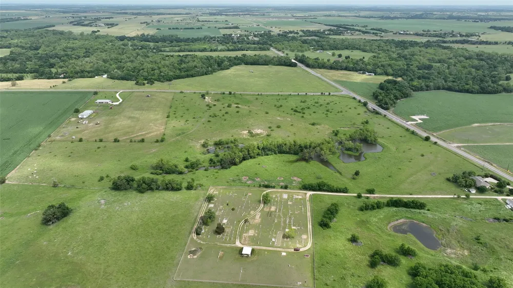 253 Fm 1331 Thorndale, TX 76577