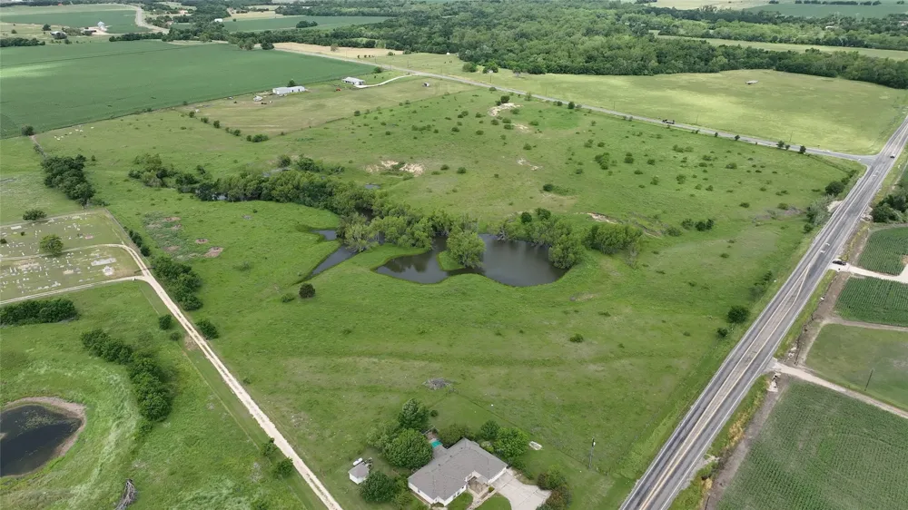 253 Fm 1331 Thorndale, TX 76577