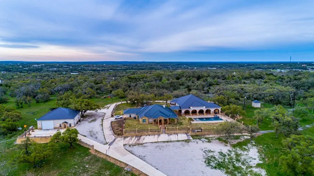 761 Allison Lane San Marcos, TX 78666