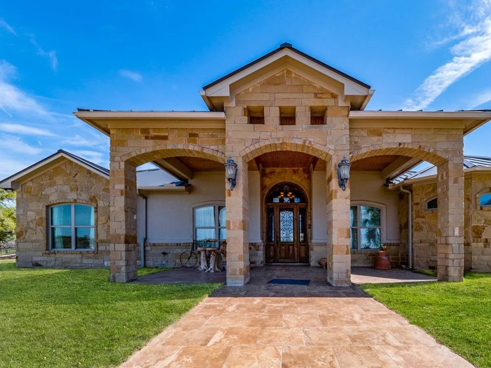 761 Allison Lane San Marcos, TX 78666