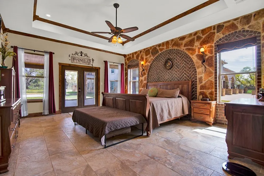 761 Allison Lane San Marcos, TX 78666