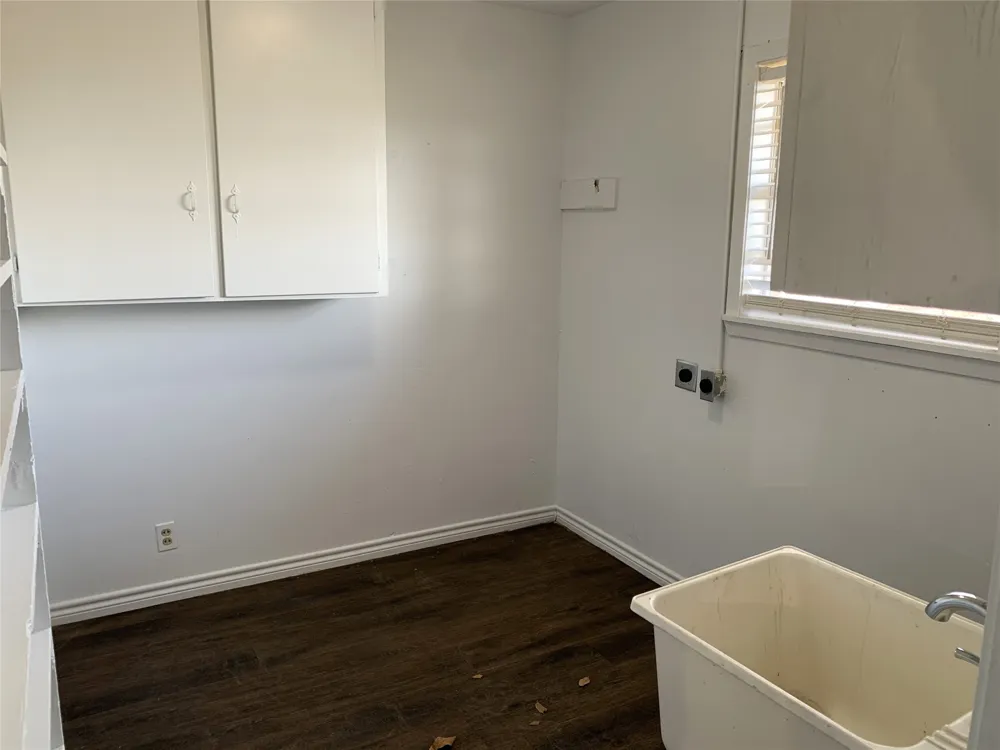 10142 FM 773 Murchison, TX 75778