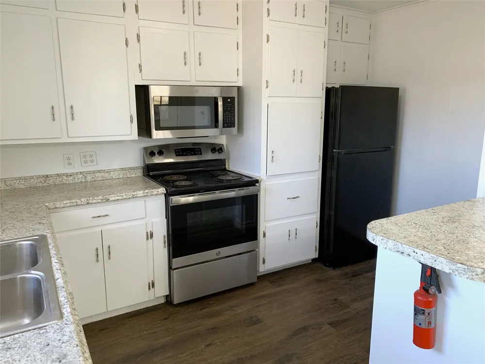10142 FM 773 Murchison, TX 75778