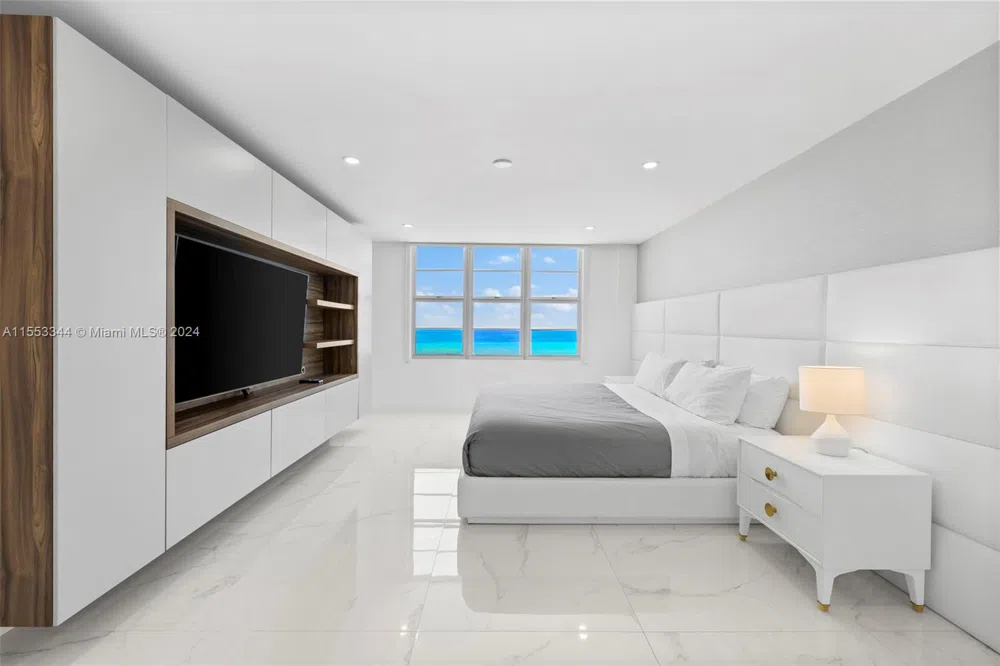 5151 Collins Ave #1527 Miami Beach, FL 33140