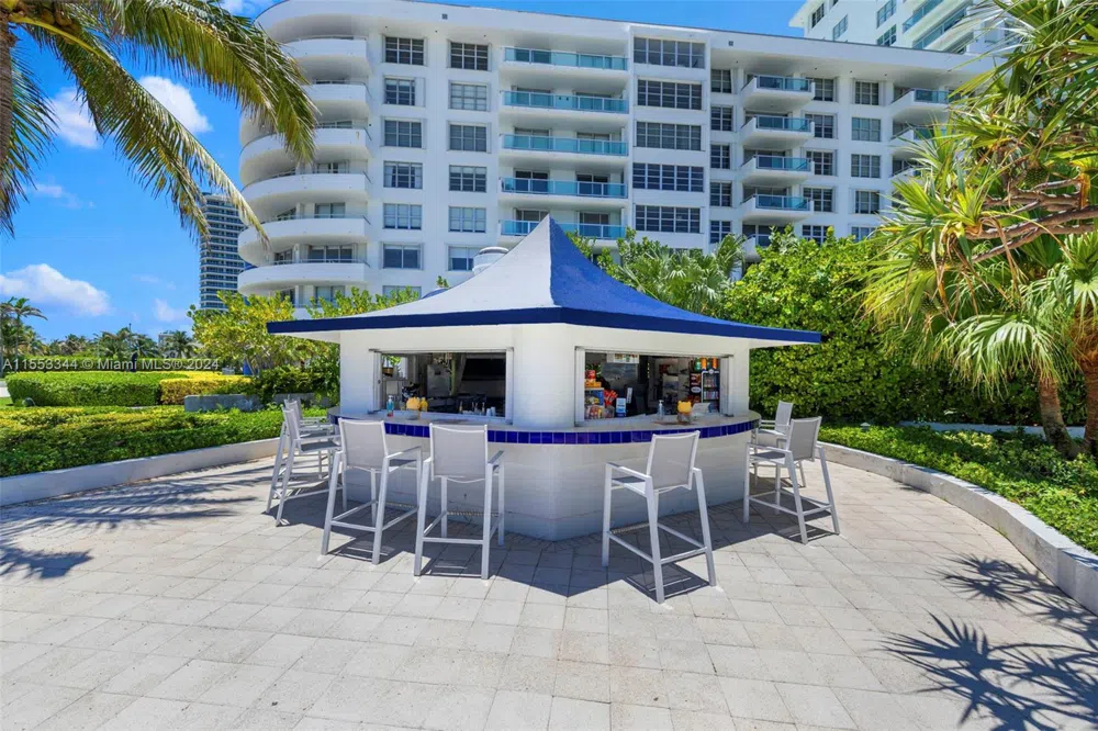 5151 Collins Ave #1527 Miami Beach, FL 33140