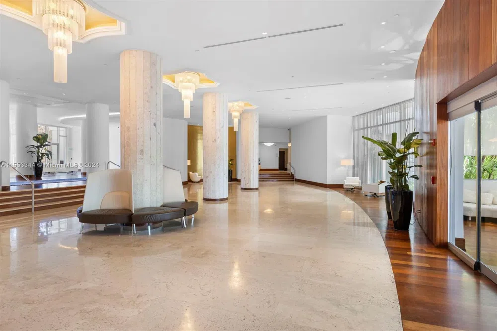 5151 Collins Ave #1527 Miami Beach, FL 33140