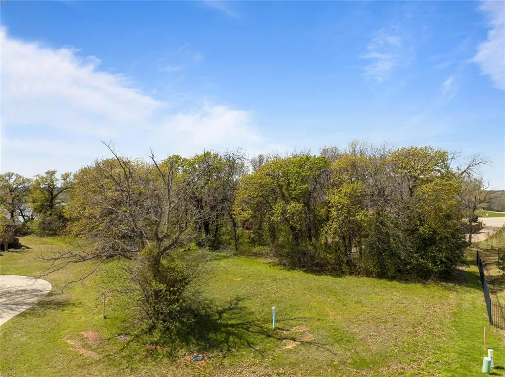 3805 Lake Cove Court Corinth, TX 76210