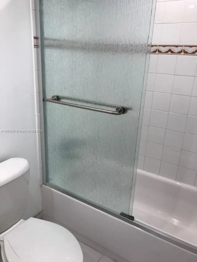 17560 Atlantic Blvd #301 Sunny Isles Beach, FL 33160