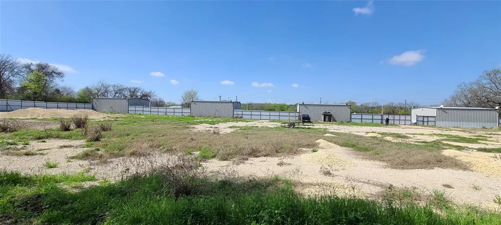 870 Mayhill Road Denton, TX 76208