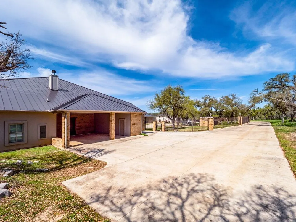 761 Allison Lane San Marcos, TX 78666