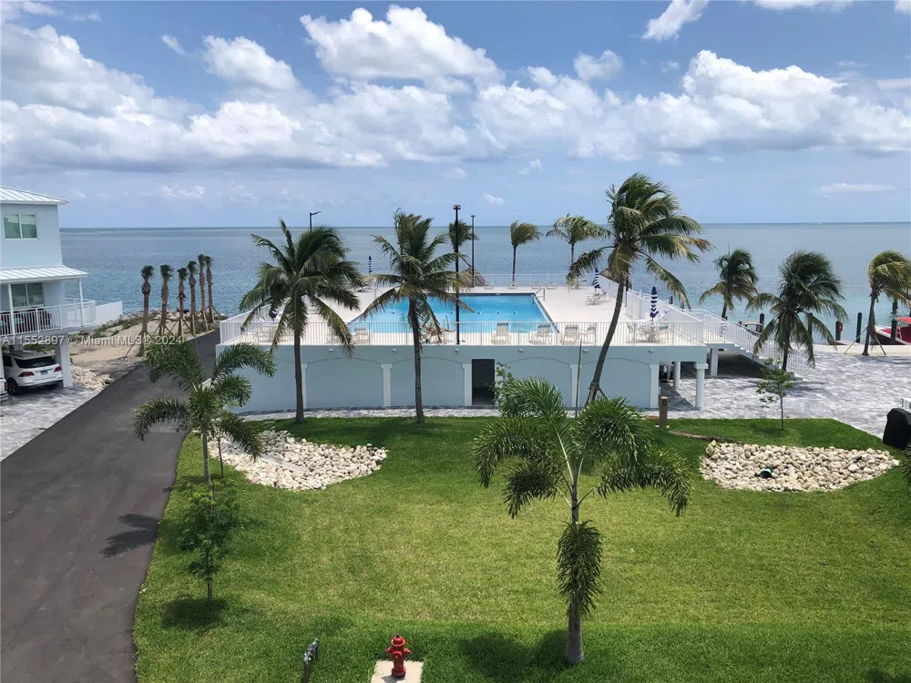 10877 Overseas Hwy #38 Marathon, FL 33050