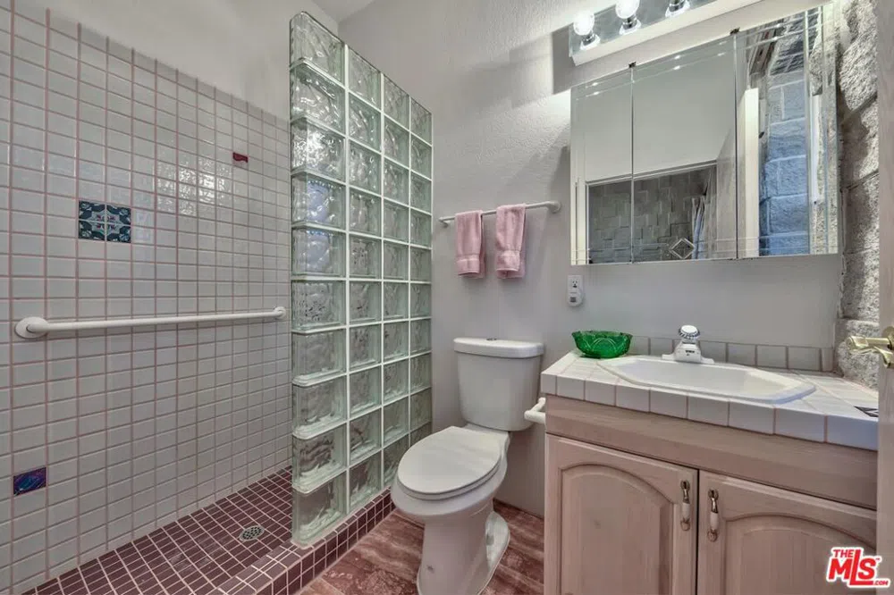 350 Aspen Lane Bridgeport, CA 93517