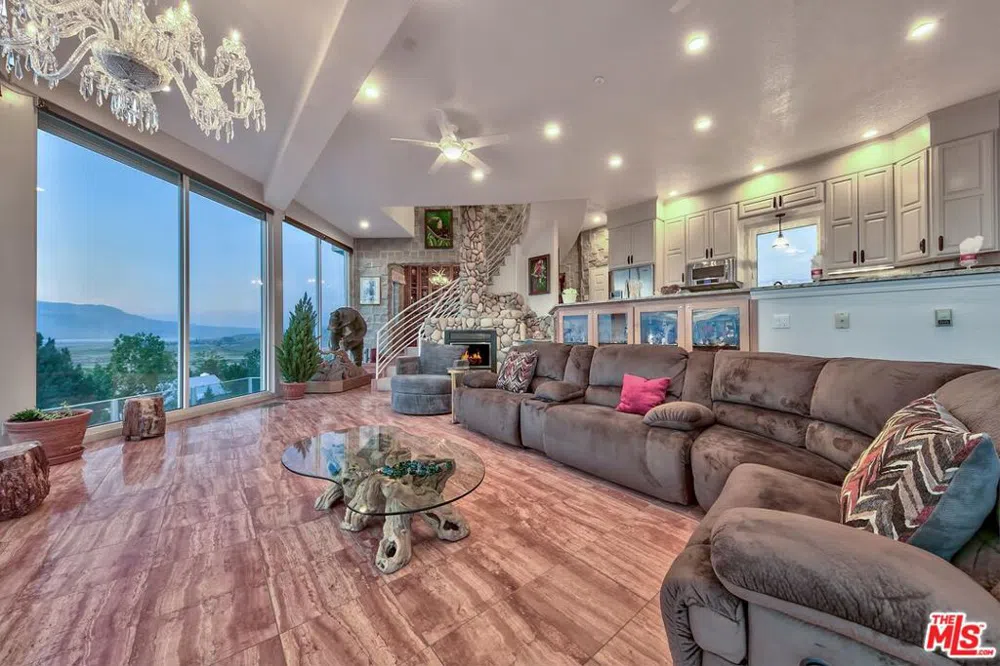350 Aspen Lane Bridgeport, CA 93517
