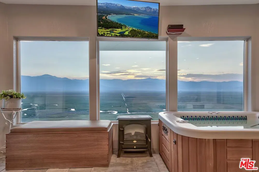 350 Aspen Lane Bridgeport, CA 93517