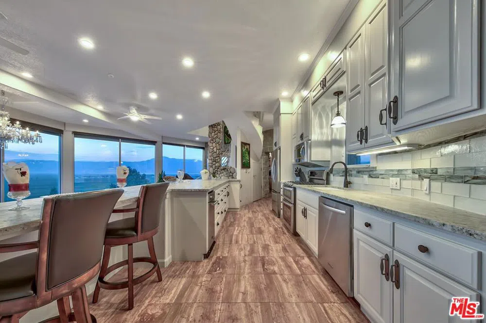 350 Aspen Lane Bridgeport, CA 93517
