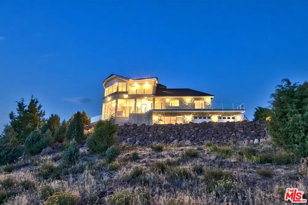 350 Aspen Lane Bridgeport, CA 93517