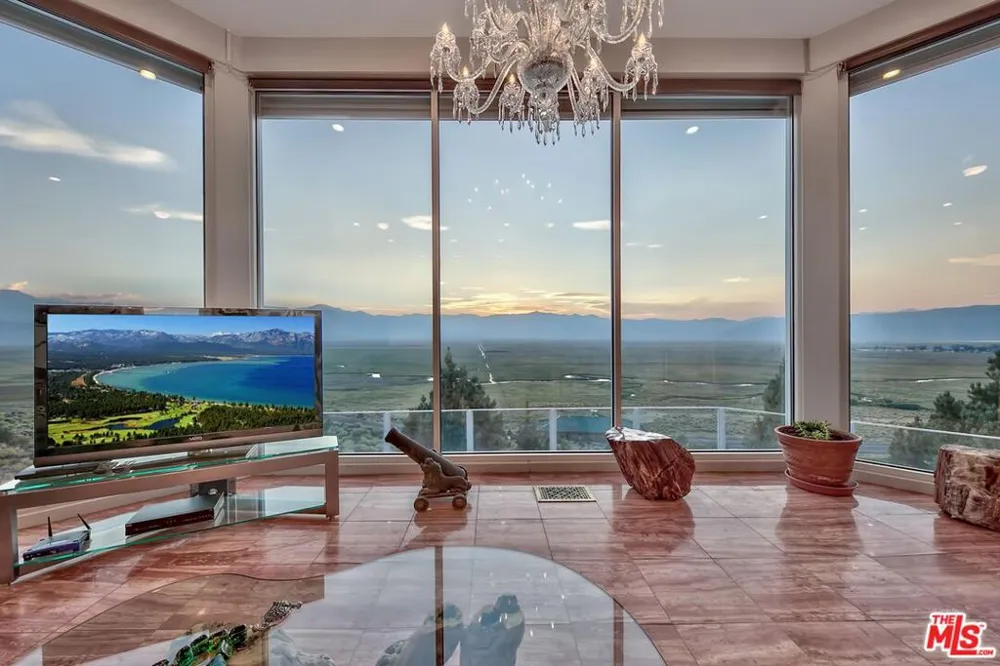 350 Aspen Lane Bridgeport, CA 93517