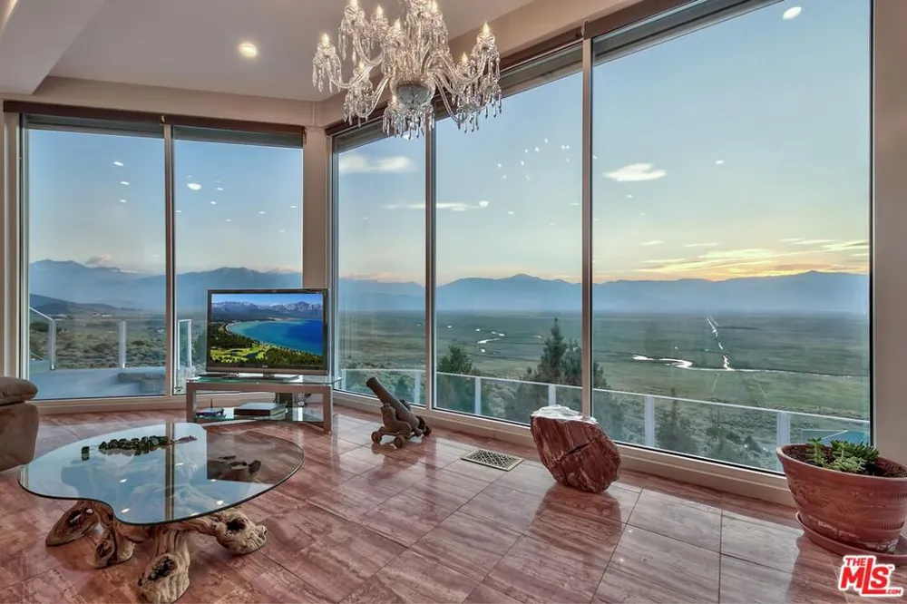 350 Aspen Lane Bridgeport, CA 93517