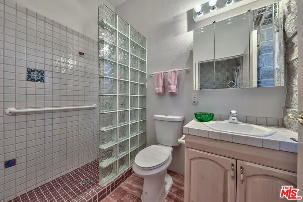 350 Aspen Lane Bridgeport, CA 93517