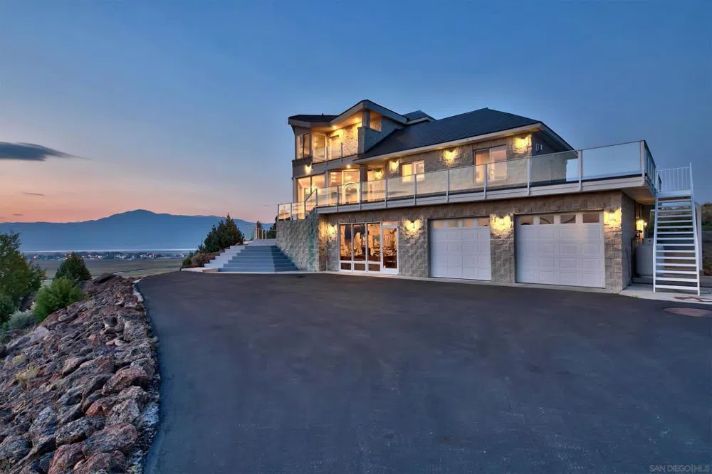 350 Aspen Lane Bridgeport, CA 93517