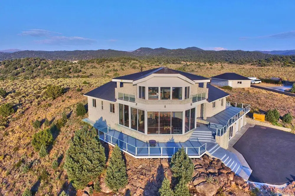 350 Aspen Lane Bridgeport, CA 93517