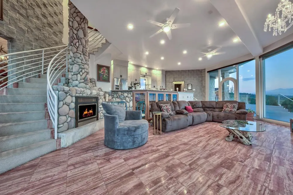 350 Aspen Lane Bridgeport, CA 93517