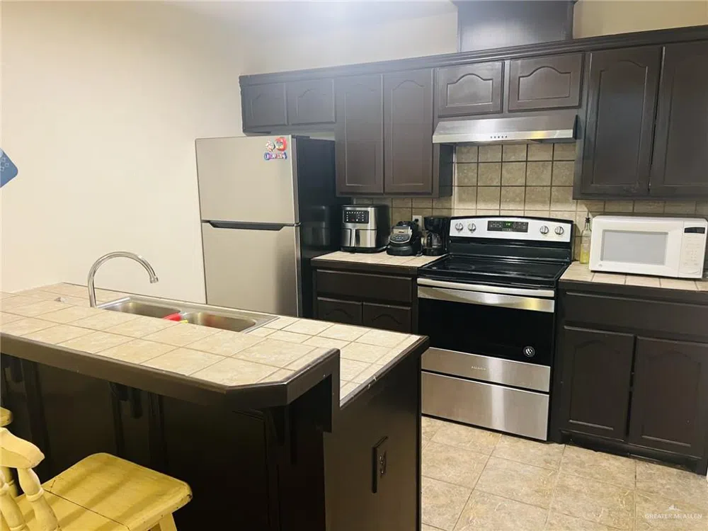 1405 Prosperity Drive Edinburg, TX 78539