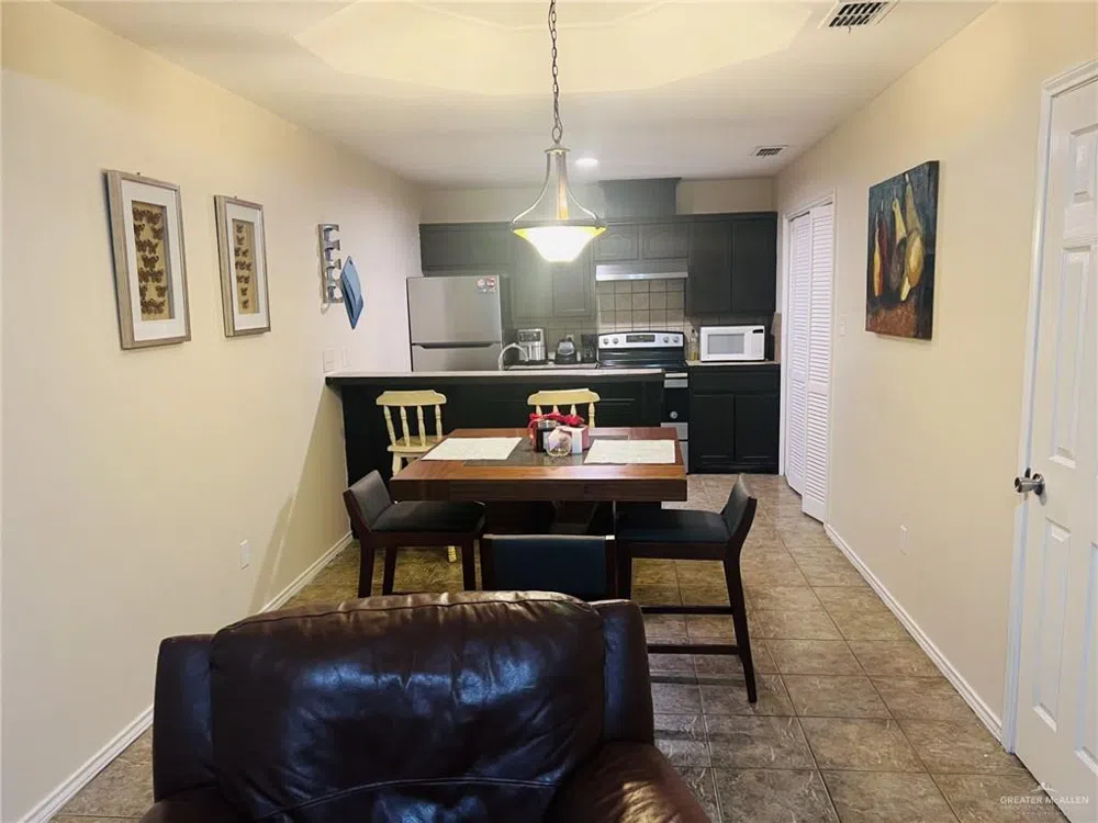 1405 Prosperity Drive Edinburg, TX 78539