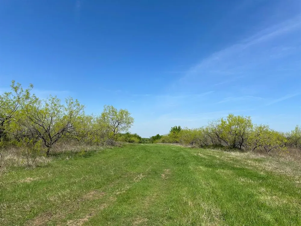 SE CR 1240 Streetman, TX 75859