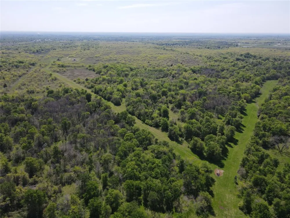 SE CR 1240 Streetman, TX 75859