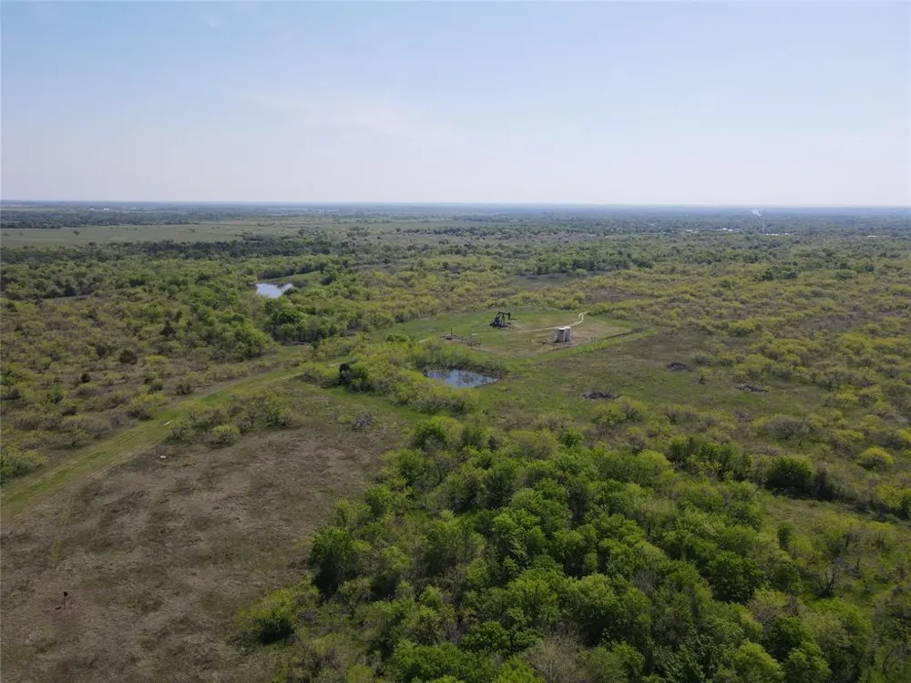 SE CR 1240 Streetman, TX 75859