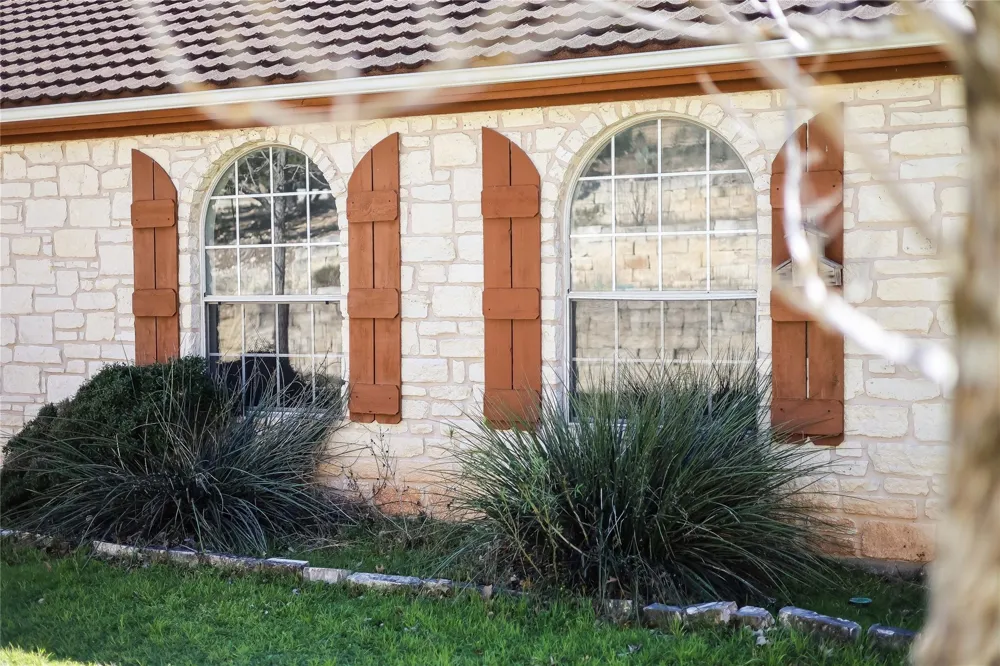 20902 Twisting Trail Lago Vista, TX 78645