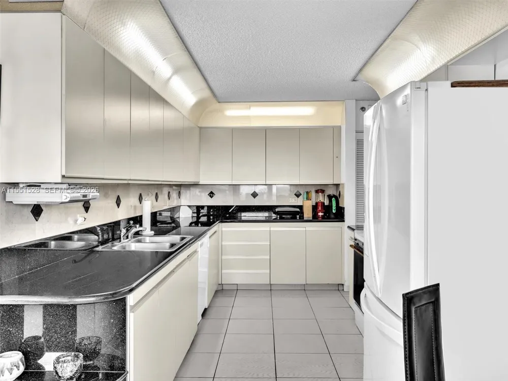 1201 S Ocean Dr #1112N Hollywood, FL 33019