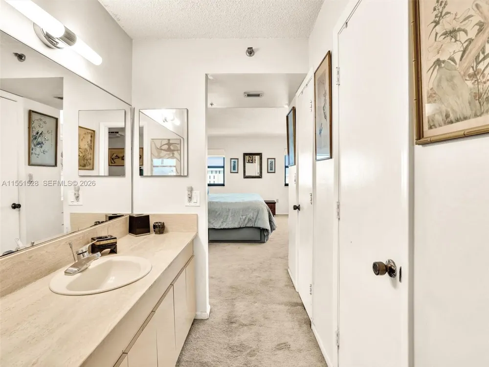 1201 S Ocean Dr #1112N Hollywood, FL 33019