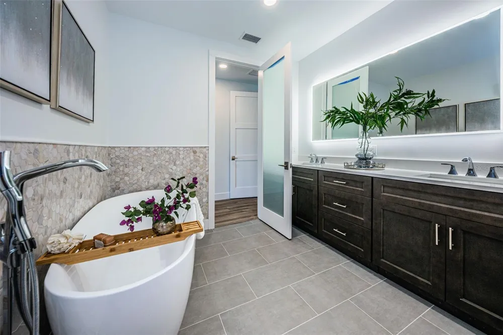 12305 3RD STREET E #2 Treasure Island, FL 33706