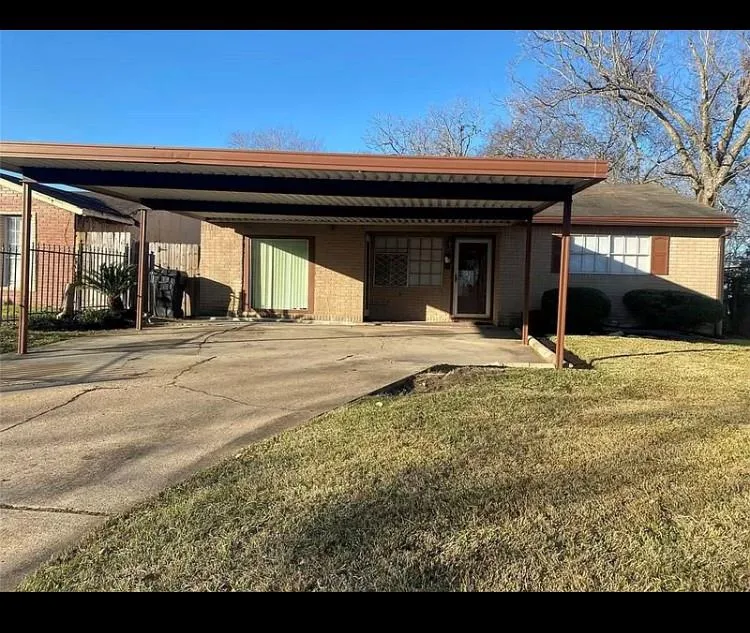 4139 Holloway Drive Houston, TX 77047