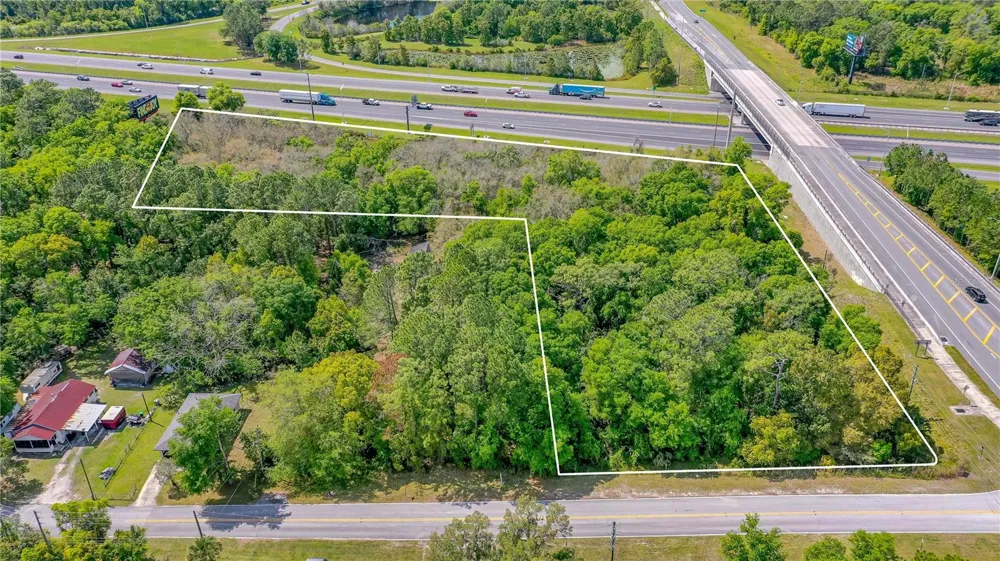 W MAIN STREET Lake Helen, FL 32744