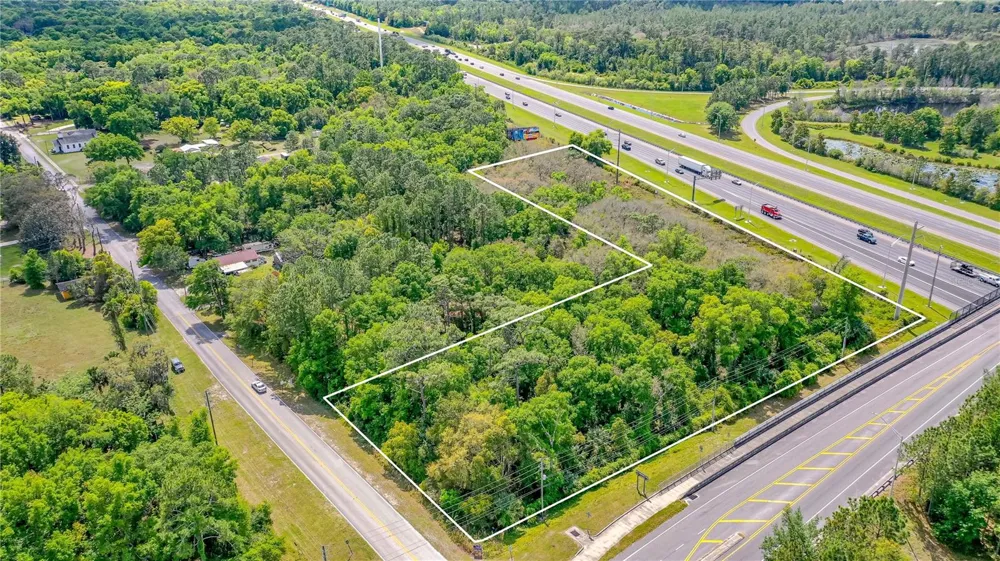 W MAIN STREET Lake Helen, FL 32744
