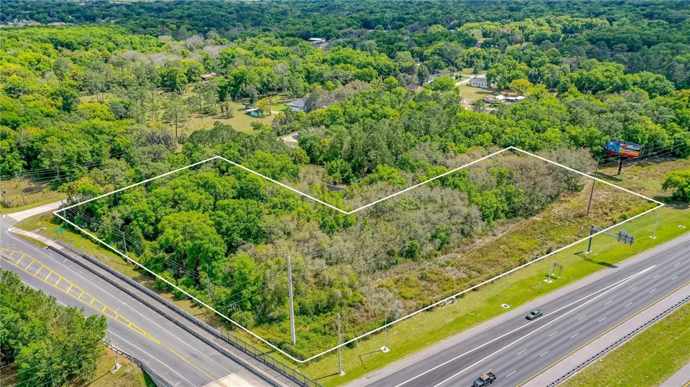 W MAIN STREET Lake Helen, FL 32744