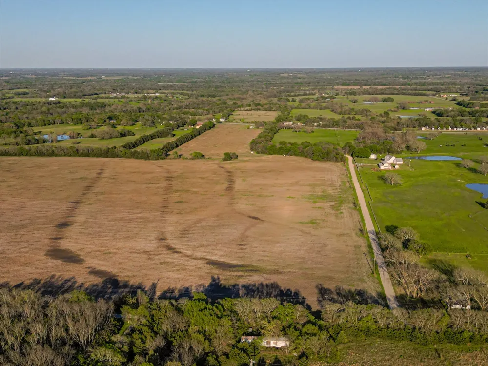 S Hwy 121 Highway Bonham, TX 75418
