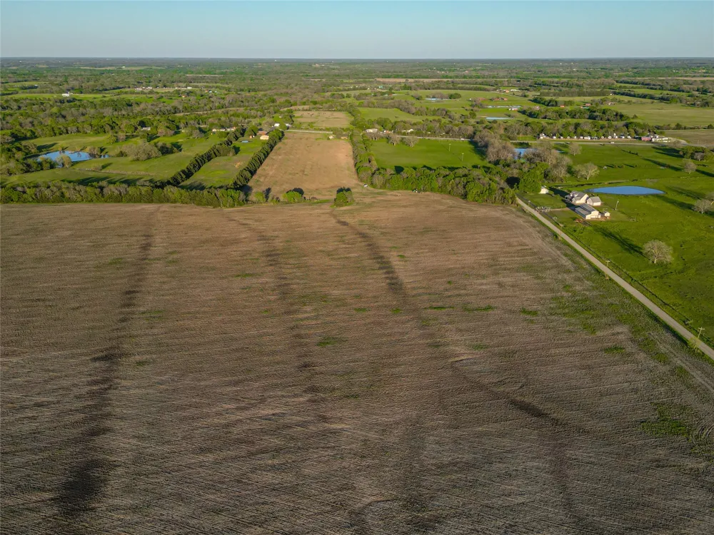 S Hwy 121 Highway Bonham, TX 75418