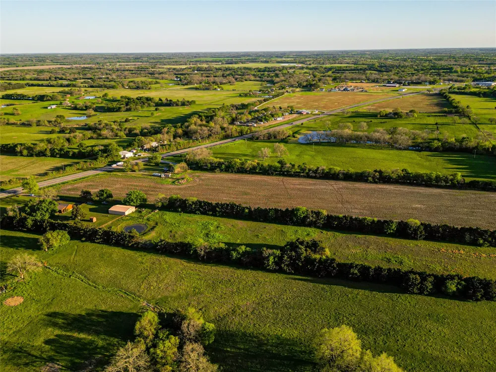 S Hwy 121 Highway Bonham, TX 75418