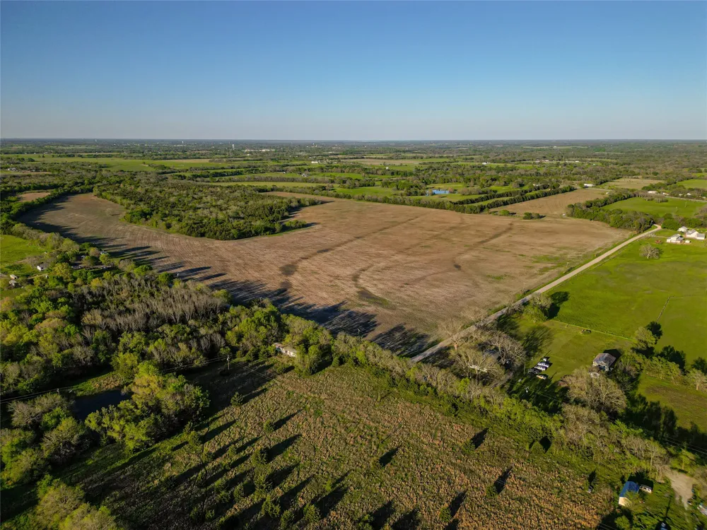 S Hwy 121 Highway Bonham, TX 75418